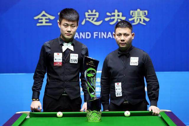 队的内部凝 队的内部凝