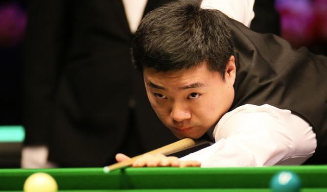 他开车载着 他开车载着