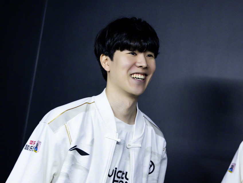 某顶级球队 某顶级球队